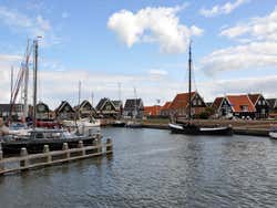 Marken, puerto